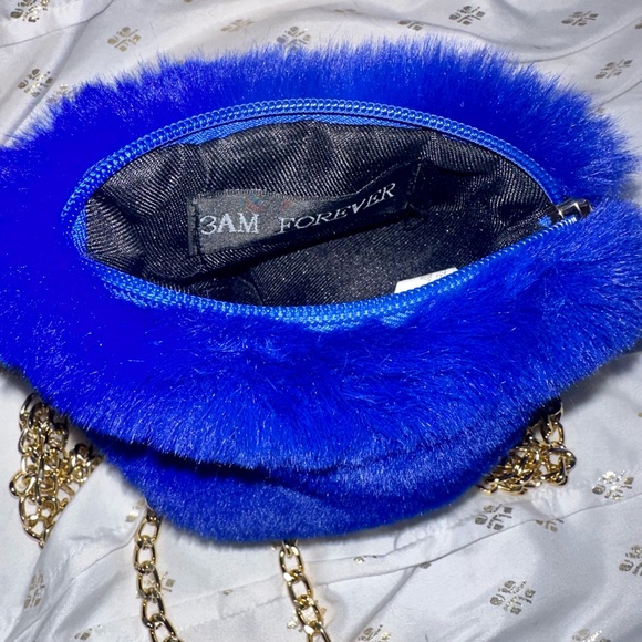 3 AM Forever plush purse - Picture 5 of 7
